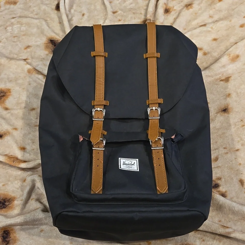 Herschel Supply Co Little America Backpack - Picture 9 of 10